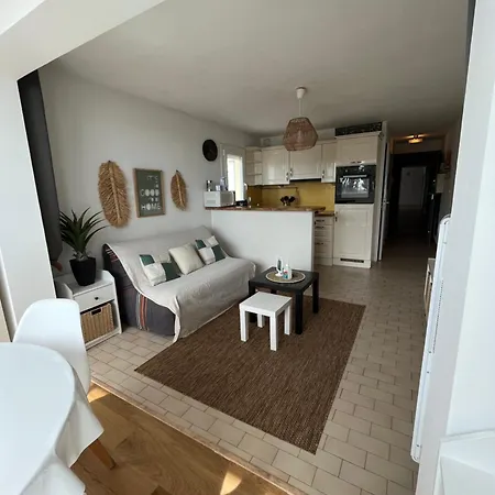 T2 Vue Panoramique Sur Quartier Des Quilles *